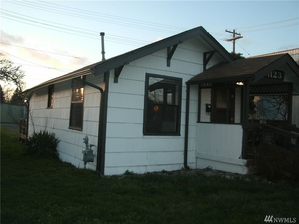 1st image of 1123 N Tower Ave