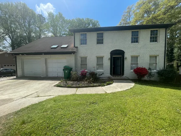 1445 Stoneleigh Hill Rd, Lithonia, GA 30058