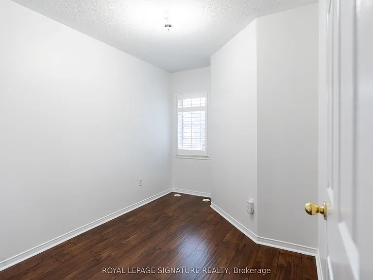 50 Strathaven Dr #28 — Photo 32