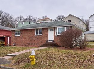 29 Dillon St, Worcester, MA 01604