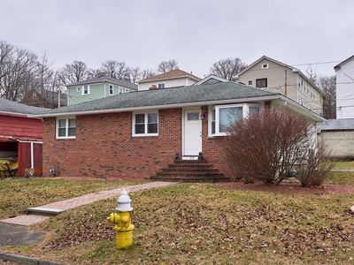 29 Dillon St, Worcester, MA, 01604