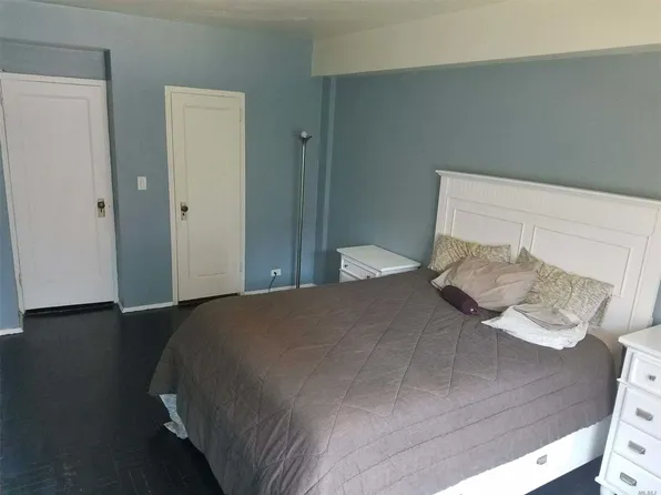 1641 Metropolitan Ave APT 2G, Bronx, NY 10462