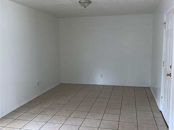 5th image of 5910 Allendale Dr