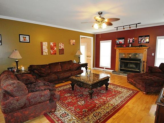 5th image of 255 Terrace Trl