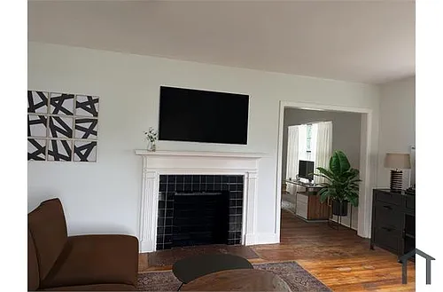 4912 Court I Photo 1