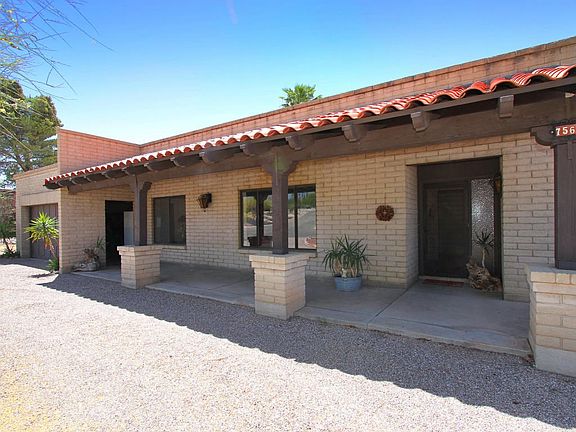 2nd image of 7562 E Knollwood Cir