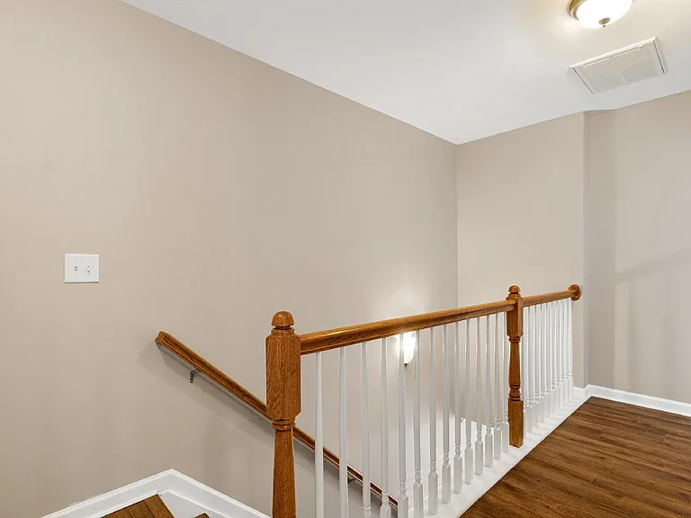 711-60 Keystone Park Dr — Photo 17