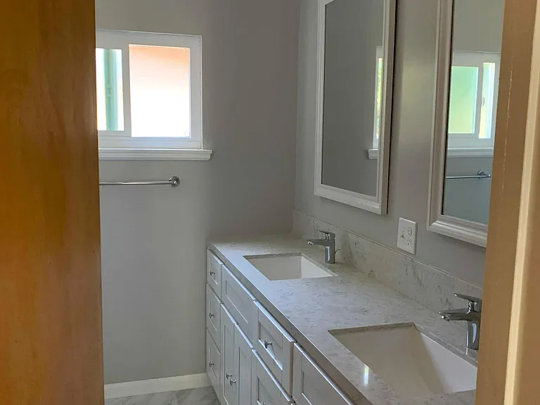 1205 Alexandria Dr — Photo 3