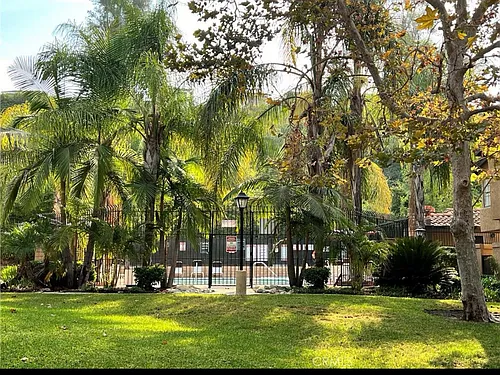 1420 Kauai St Photo 1