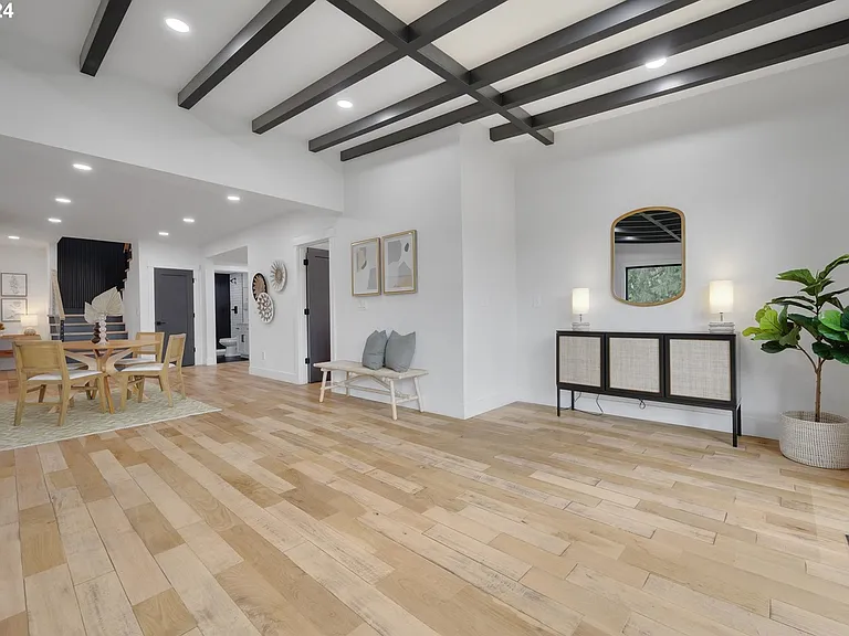 1403 SW Broadway Dr — Photo 28