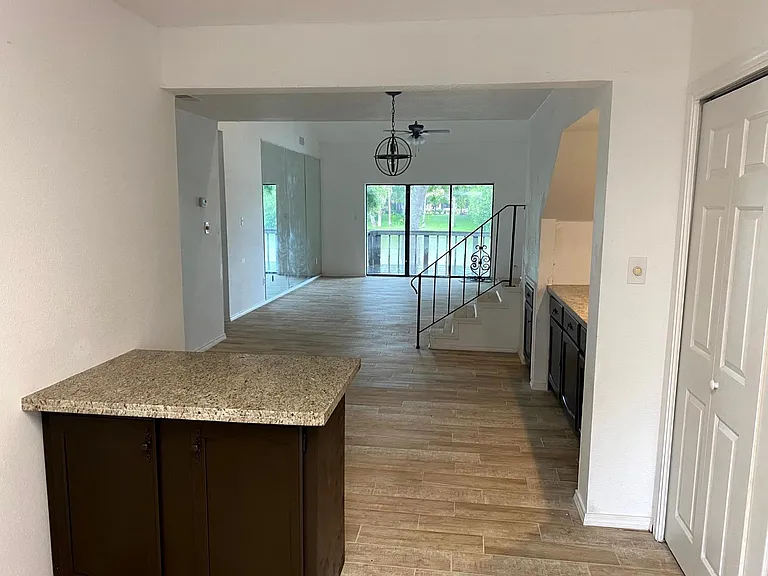149 Santa Ana Ave #149 — Photo 9