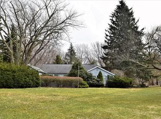 6032 Shore Dr, Madison, OH 44057
