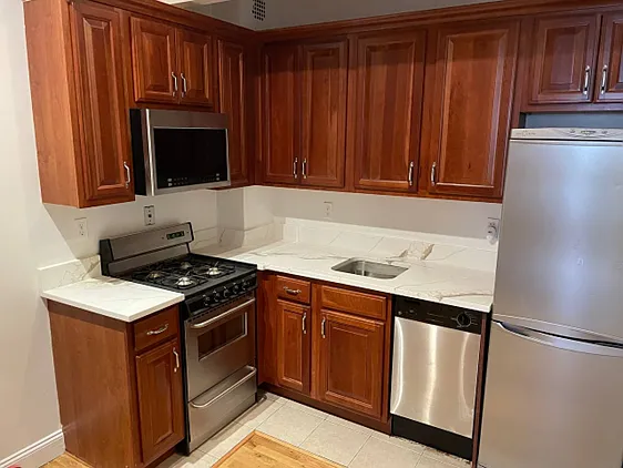 605 W 112th St #6I — Photo 2
