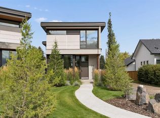 3A S Willow Cres SW, Calgary, AB T3C 3B8