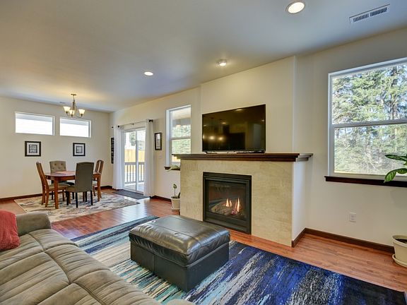 5th image of 3322 SW Fairway Point Dr