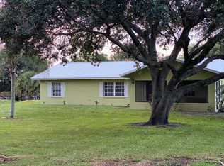 1138 North Ave, Moore Haven, FL 33471