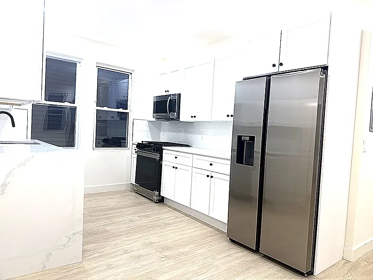 336A Danforth Ave #3 — Photo 8