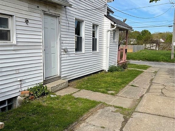 5th image of 3222 W 52nd St
