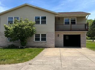 1815 Edison St NW #1815, Uniontown, OH 44685