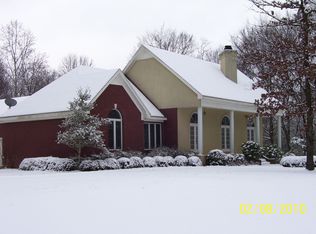 50 Lakeview Farm Rd, Florence, AL 35634