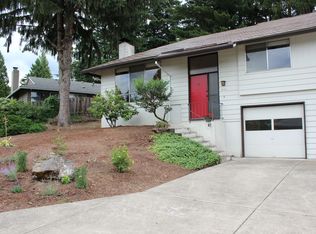9040 SW Monterey Pl, Portland, OR 97225