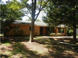 349 Queen Margaret Ln, Jackson, MS 39209