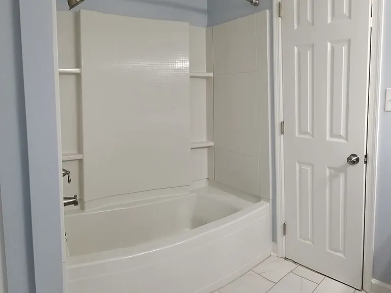 509 E Jefferson St — Photo 9