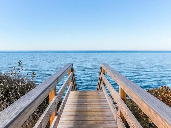 8 Bayberry Road, Truro, MA 02666