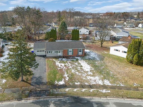 2nd image of 210 Westmar Dr