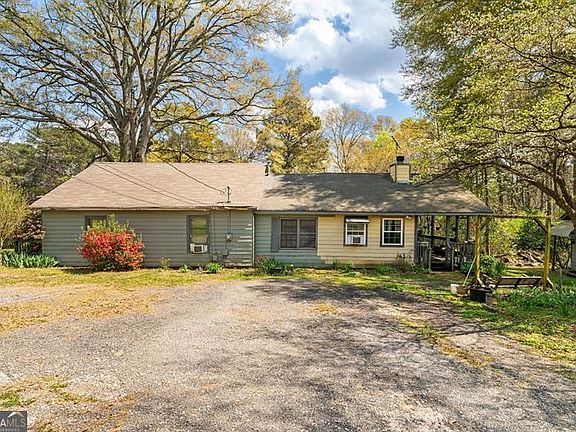 4th image of 4661 Fowler St
