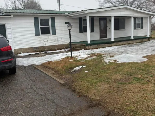 83 Myrtle Ave, Gallipolis, OH 45631