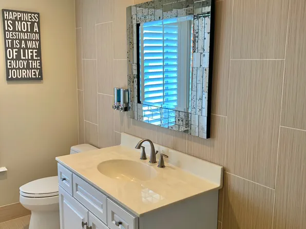 917 N 1st St #504, Jacksonville Beach, FL 32250