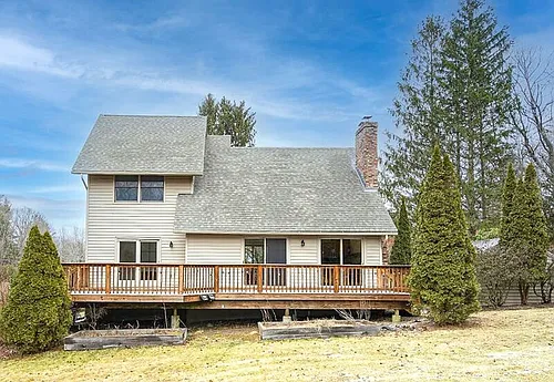 200 Brimfield Rd Photo 1