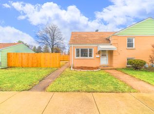 9034 Southview Ave, Brookfield, IL 60513