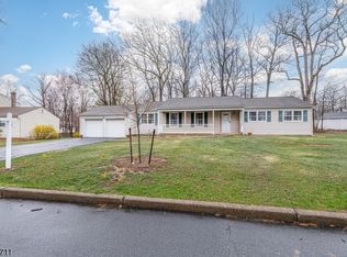 5 Deauville Dr, Parsippany, NJ 07054