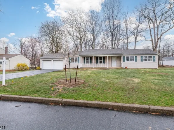 5 Deauville Dr, Parsippany-Troy Hills Twp., NJ 07054