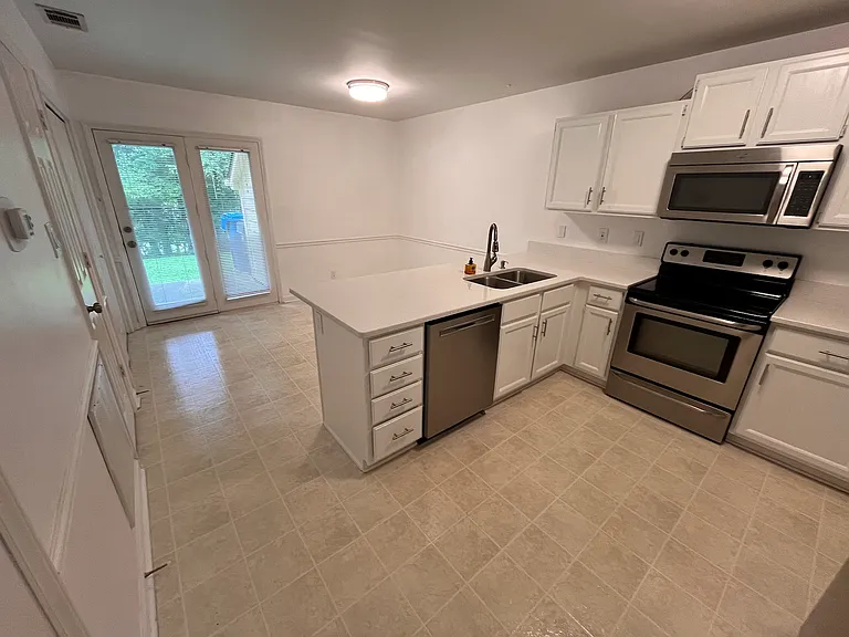 104 Sparger Springs Ln — Photo 7