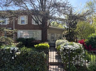2825 Yorkship Rd, Camden, NJ 08104