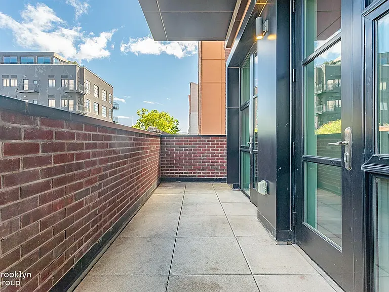 56 Box St #6B — Photo 6