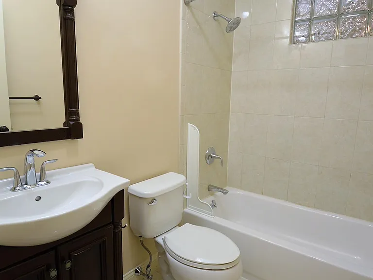 35 Saint Paul St #6 — Photo 8