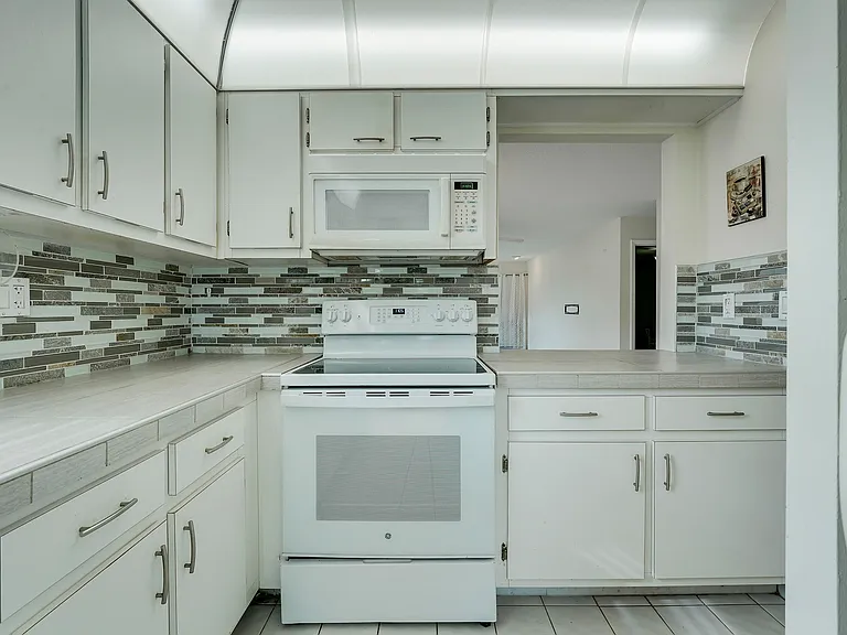 13679 Date Palm Ct #B — Photo 15