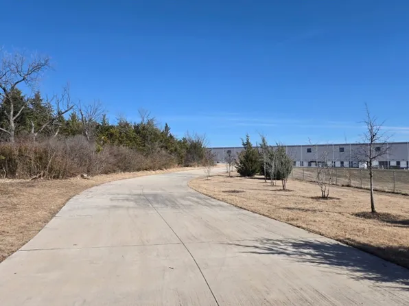 3020 Columbine Ave, Dallas, TX 75241