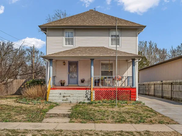 502 Orange St, Rossville, KS 66533