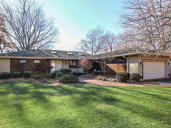 2nd image of 713 Woodward Dr