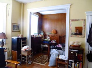 105 Queensberry St APT 3, Boston, MA 02215