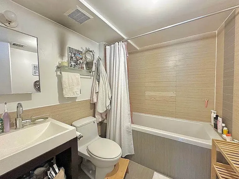 14 Meserole St #2B — Photo 7