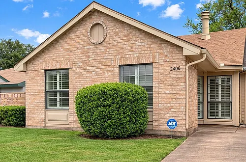 2406 Sunflower Dr Photo 1