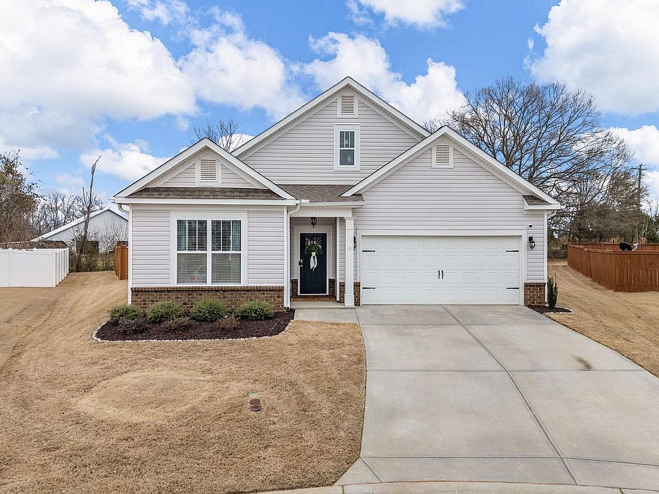 1st image of 421 Linfield Ct