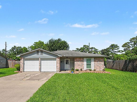 2nd image of 7319 Palmetto Ln