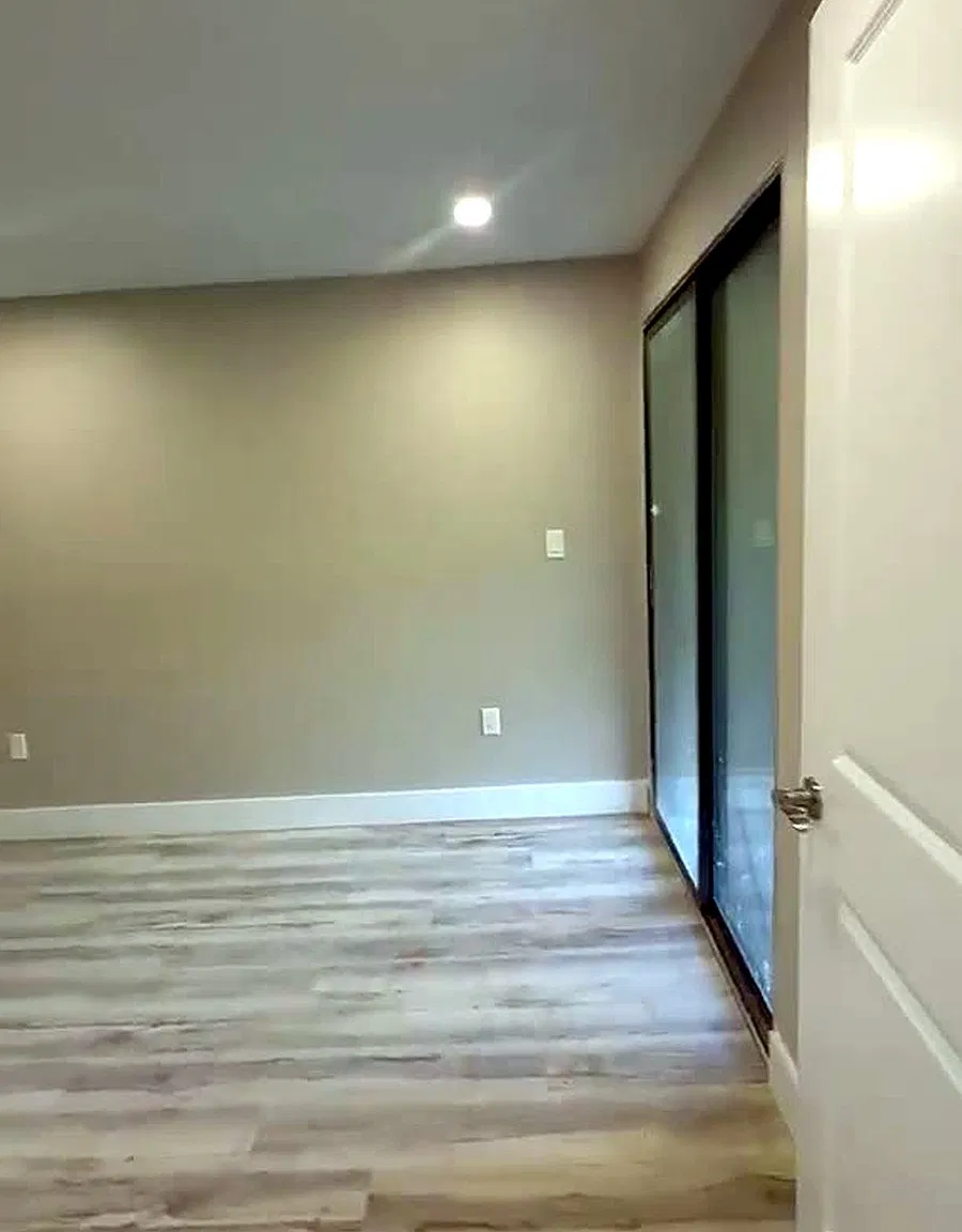 3 bed, 1100 sqft, $3,100 — Photo 2